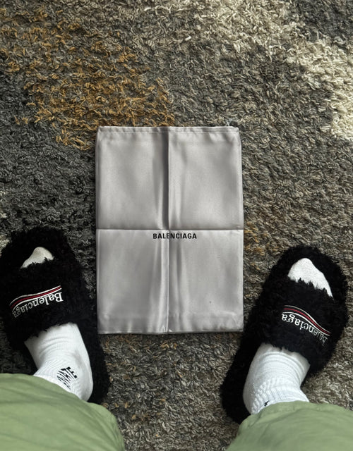 B Black slides